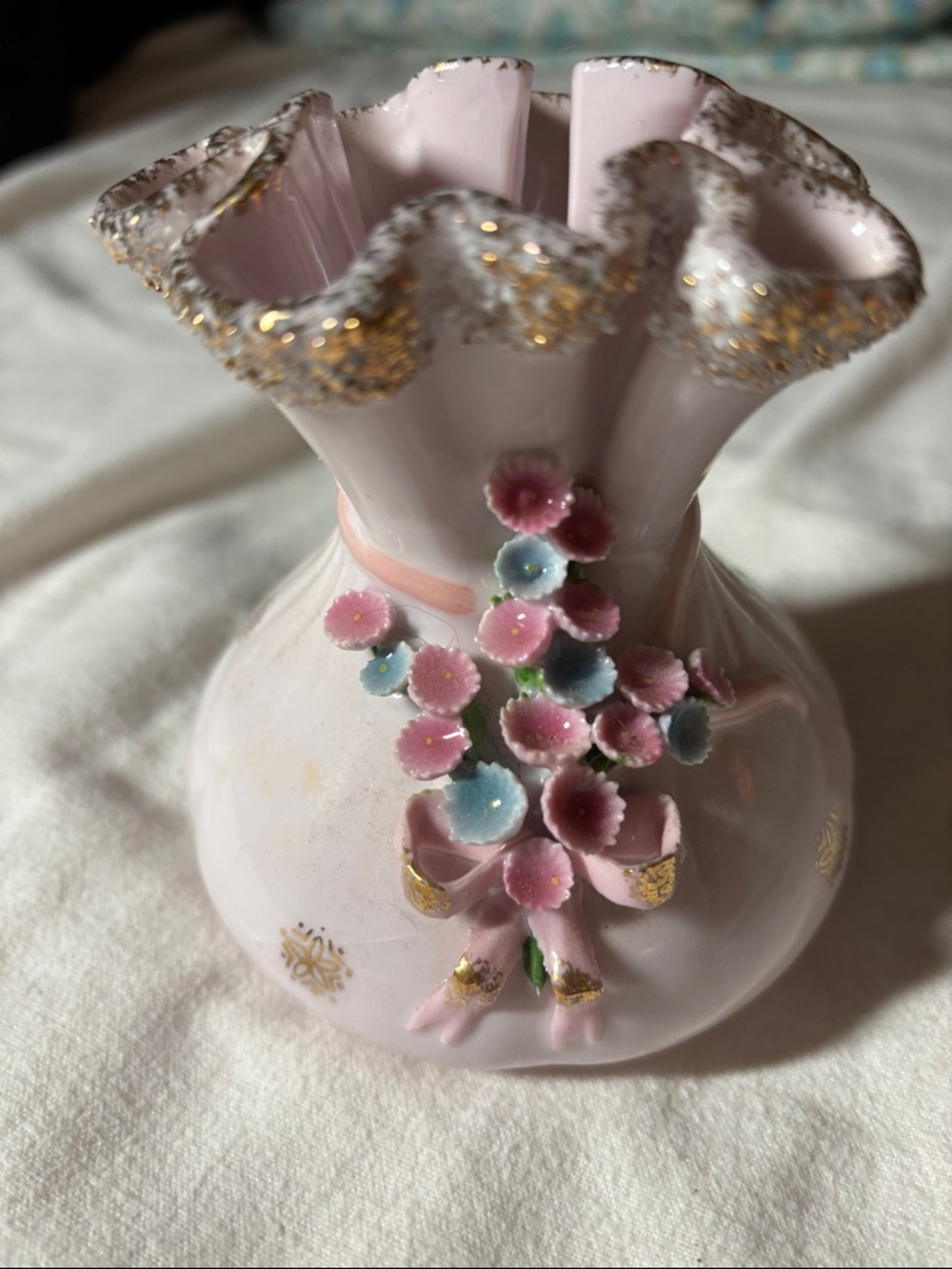 Fenton Pink Porcelain Bud Vaseq